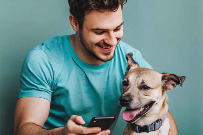 Entender qué dicen los perros al ladrar ha sido un desafío durante siglos. Este estudio ha conseguido acercarnos a esa meta mediante la IA